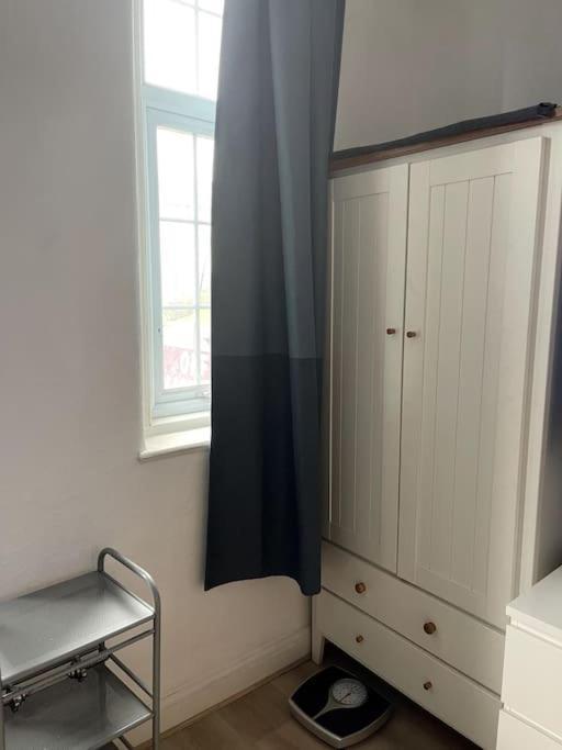 Studio Flat London Finchley Rd Nw11 Extérieur photo