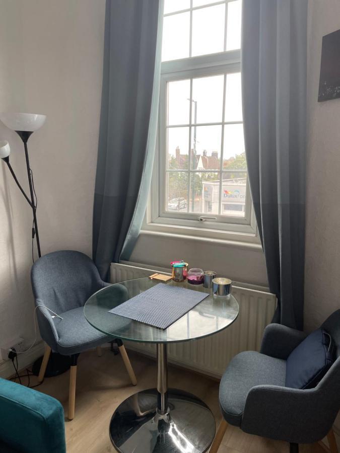 Studio Flat London Finchley Rd Nw11 Extérieur photo